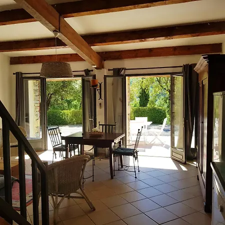 Feriehus Maison Confortable Avec Piscine A