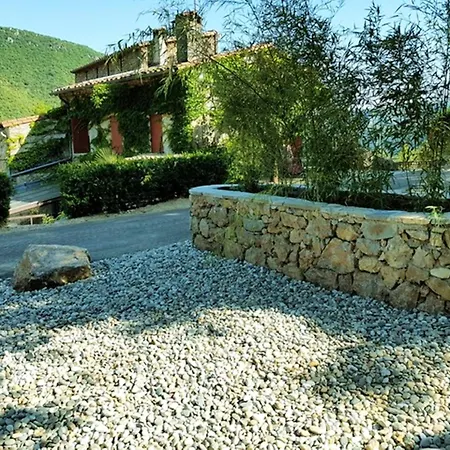 Maison Confortable Avec Piscine A