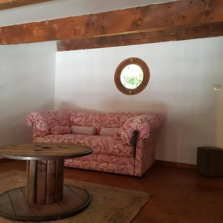 Prázdninový dům Maison Confortable Avec Piscine A *