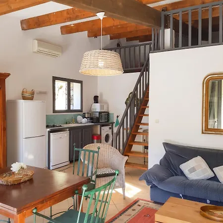 Casa vacanze Maison Confortable Avec Piscine à Saint-Julien-de-la-Nef