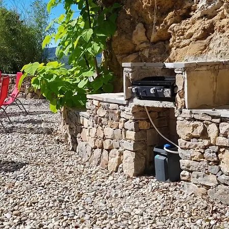 Casa vacanze Maison Confortable Avec Piscine à Saint-Julien-de-la-Nef