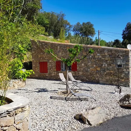 Maison Confortable Avec Piscine à