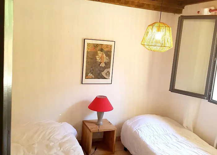 Maison Confortable Avec Piscine A